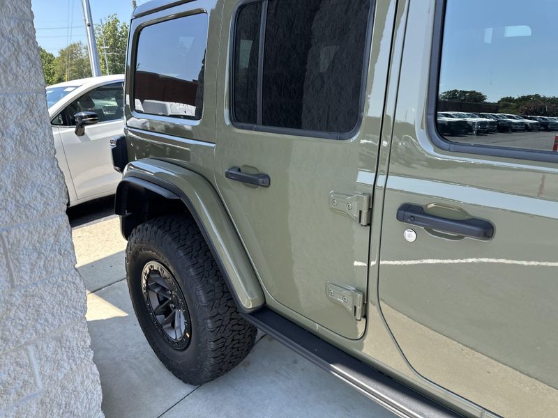 New 2025 Jeep Wrangler 4-door Rubicon 392Image 5