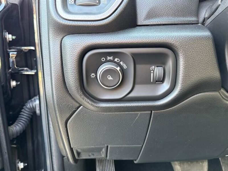2022 Ram 2500 Tradesman photo 11