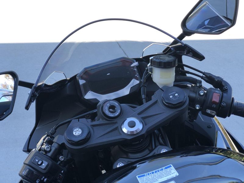 New 2027 Kawasaki NINJA ZX-6R Image 23