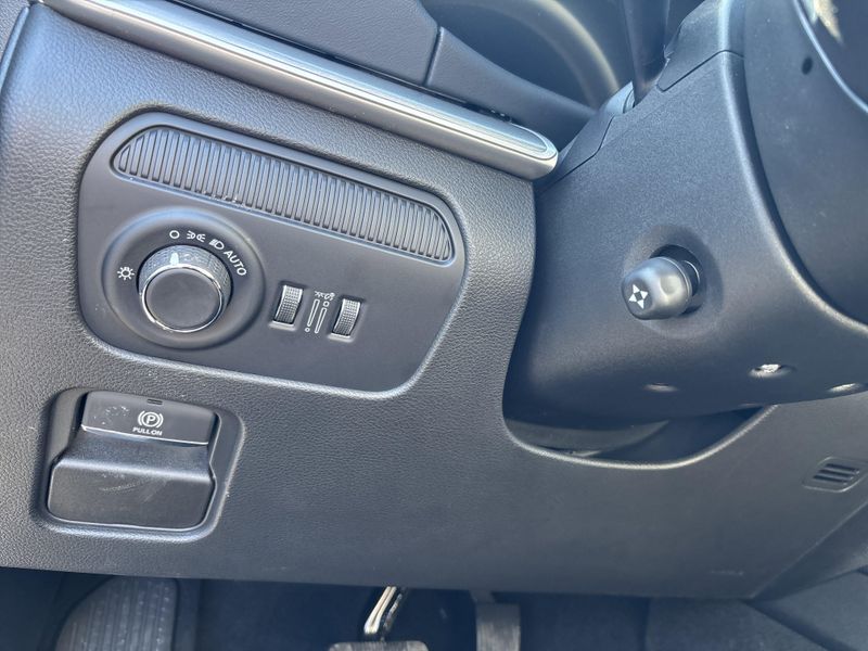 2026 Jeep Grand Wagoneer Limited Reserve 4x4Image 39