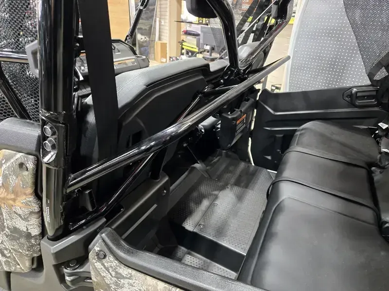 2025 Honda PIONEER 10006 CREW DELUXE Image 18