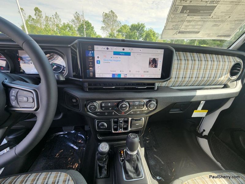 New 2026 Jeep Wrangler 4-door 85th Anniversary Edition