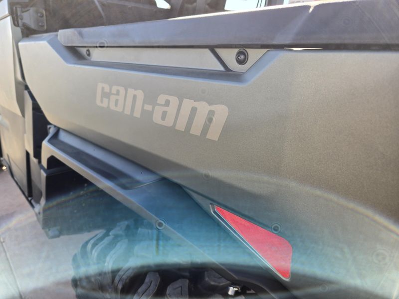 NEW 2026 CAN-AM DEFENDER MAX X MR HD11 WITH HALF DOORS Image 14
