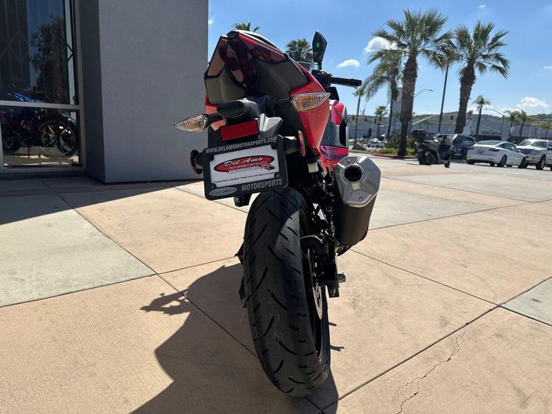 2025 Kawasaki NINJA 500 SE ABS Image 8