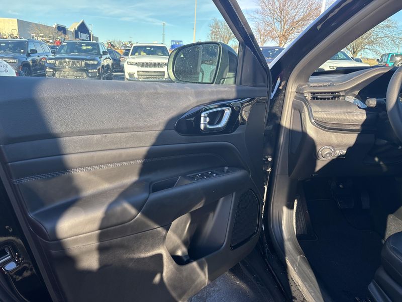 New 2026 Jeep Compass Latitude Altitude 4x4Image 21