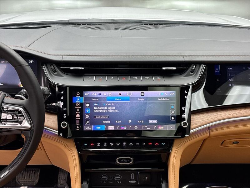 New 2026 Jeep Grand Cherokee Summit 4x4Image 9