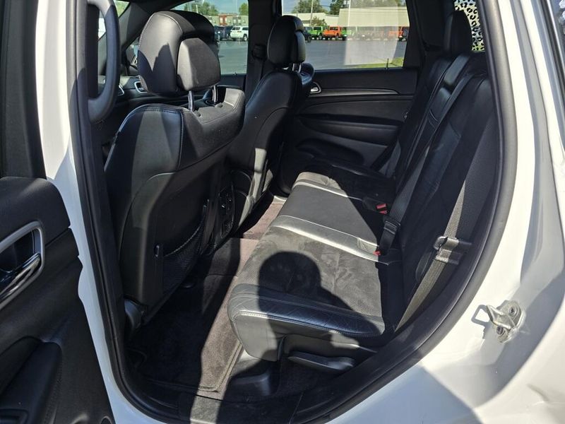 2018 Jeep Grand Cherokee Altitude photo 10