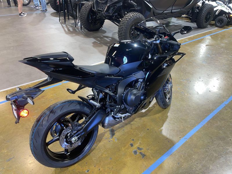 New 2027 Yamaha YZF-R9 Image 22