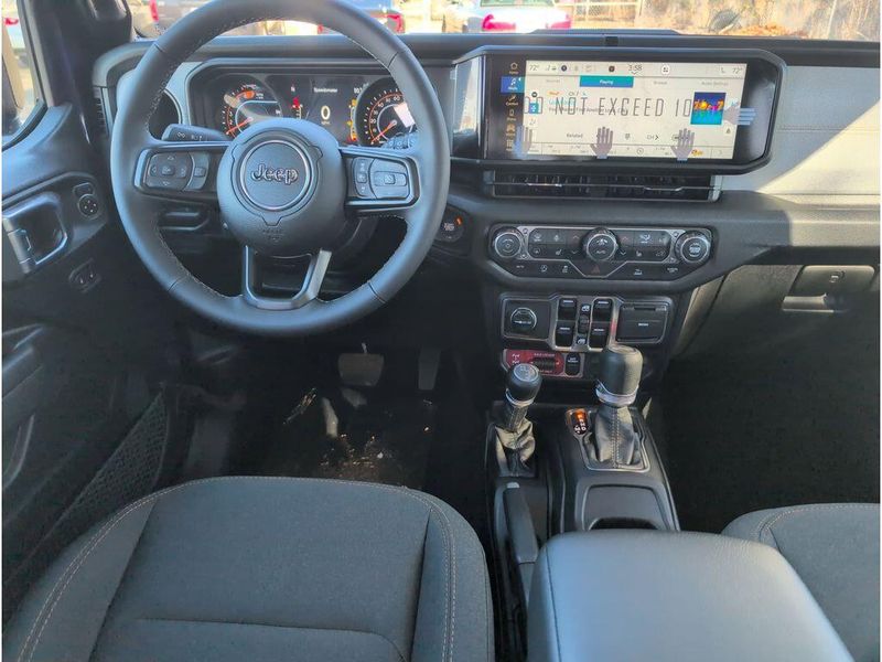 New 2026 Jeep Wrangler 4-door WillysImage 34