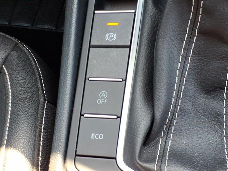 2024 Volkswagen Jetta SE photo 9