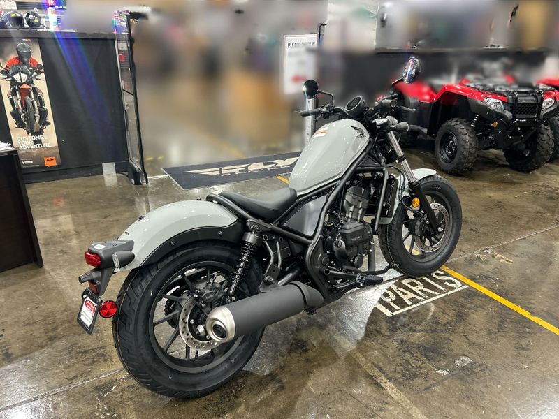 New 2026 Honda REBEL 300 E-CLUTCH Image 13