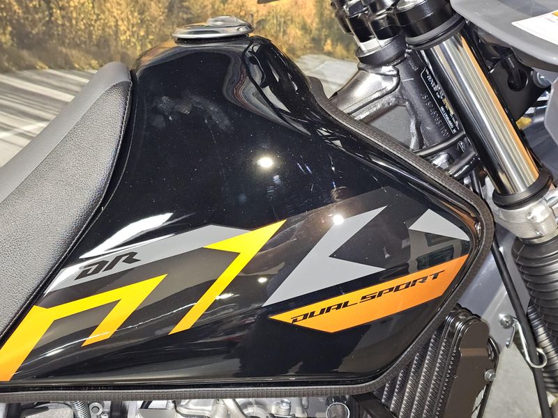 New 2026 Suzuki DR650S Image 5