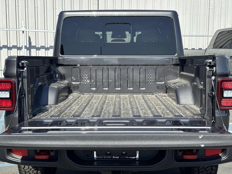 New 2026 Jeep Gladiator Rubicon 4x4