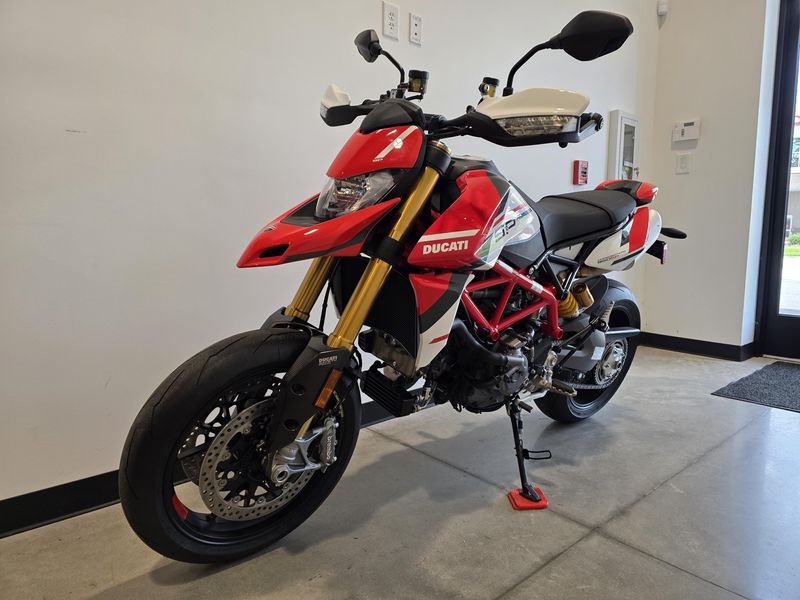 2025 Ducati Hypermotard 950 SP