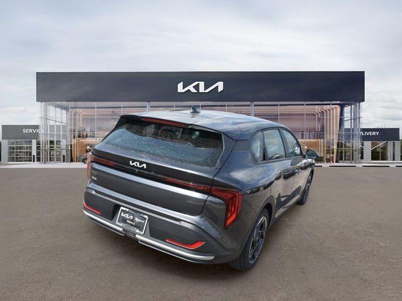 New 2026 Kia K4 EXImage 4