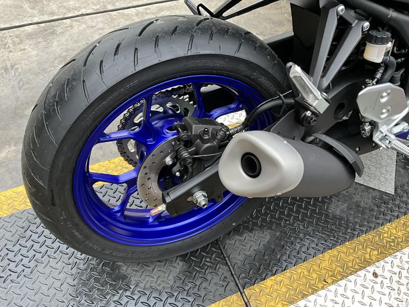 New 2026 Yamaha YZF-R3 ABS Image 10