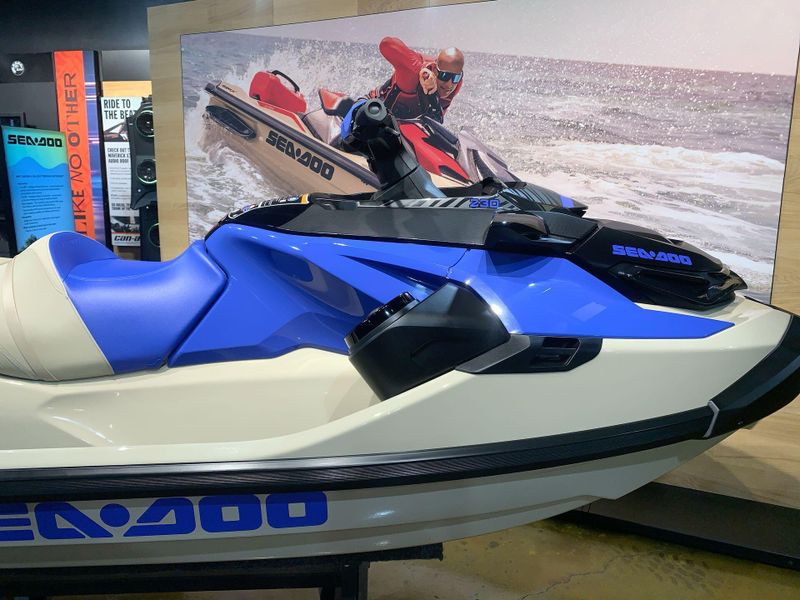 2025 Sea-Doo WAKE PRO 230 (SOUND SYSTEM) Image 11