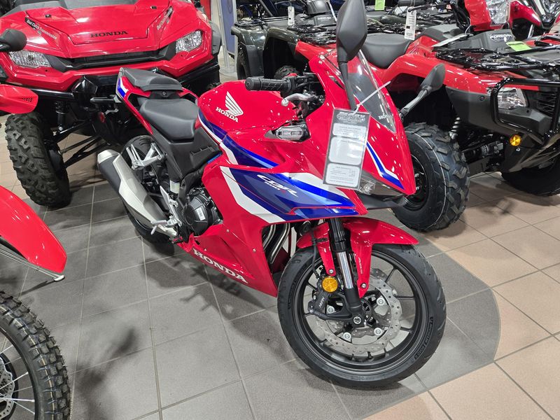 2025 Honda CBR500R ABS GRAND PRIX RED Image 1