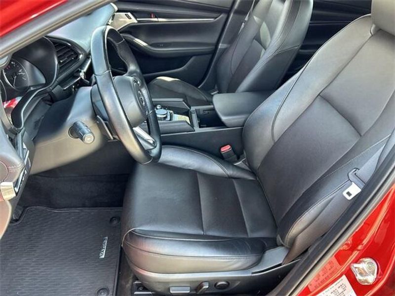 2022 Mazda Mazda3 Hatchback Premium PlusImage 18