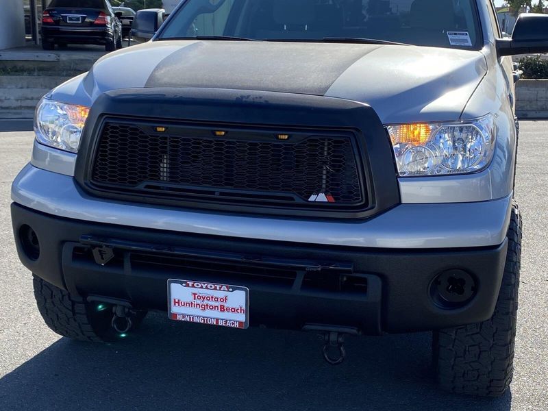 2010 Toyota Tundra GradeImage 13