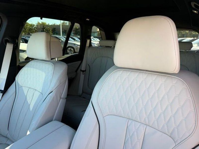 New 2026 BMW X5 xDrive40iImage 19