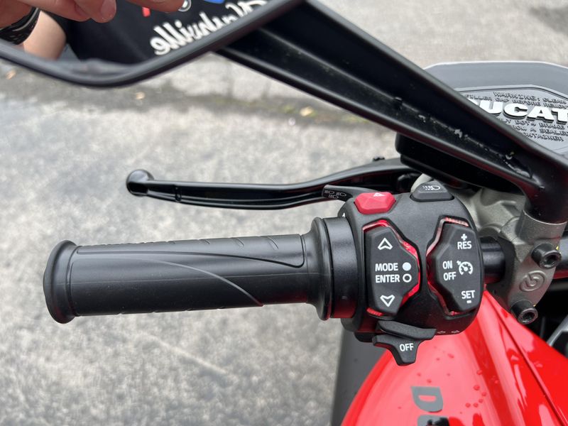 New 2025 Ducati DIAVEL V4 