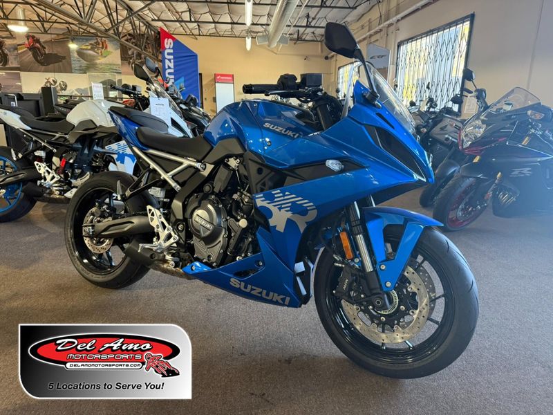 New 2026 Suzuki GSX-8R Image 1