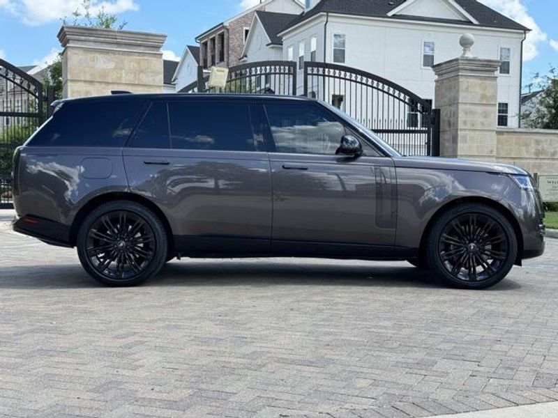 2022 Land Rover Range Rover First EditionImage 12