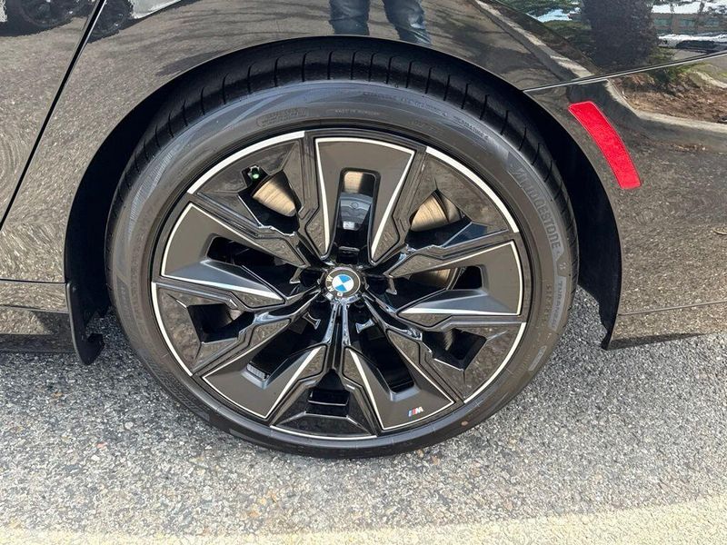 New 2026 BMW 7 Series 750e xDriveImage 13