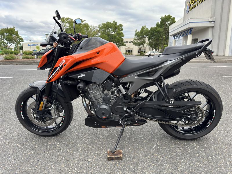 2023 KTM Duke 790 