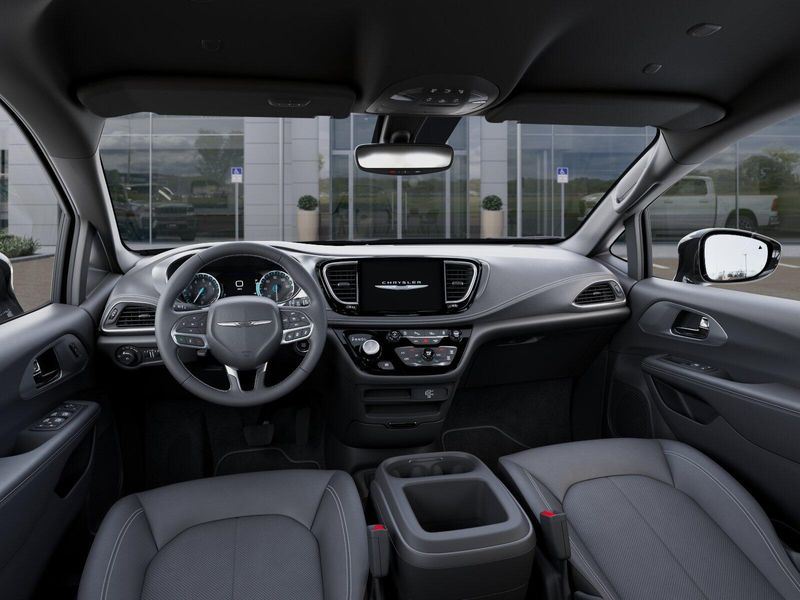 New 2026 Chrysler Pacifica SelectImage 48