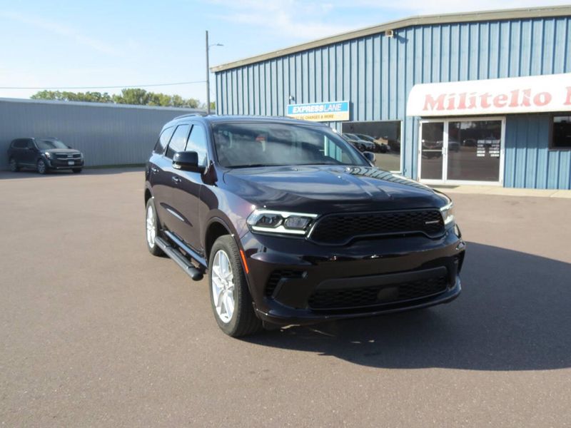 Used 2024 Dodge Durango GT Plus AWD 4dr SUVImage 3