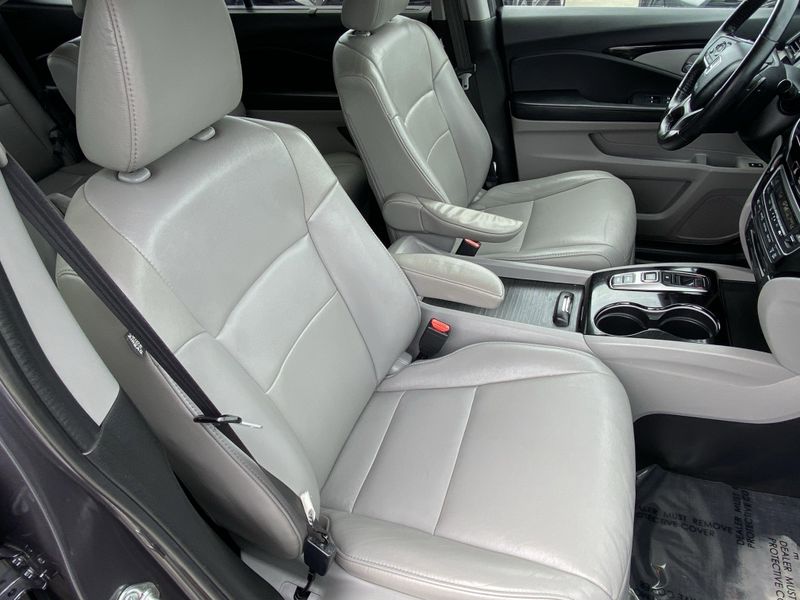 Used 2019 Honda Pilot TouringImage 11