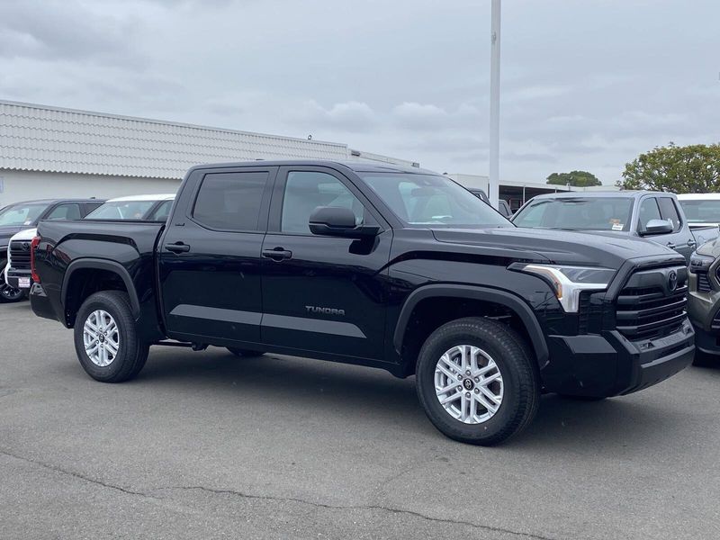 New 2025 Toyota Tundra SR5Image 2