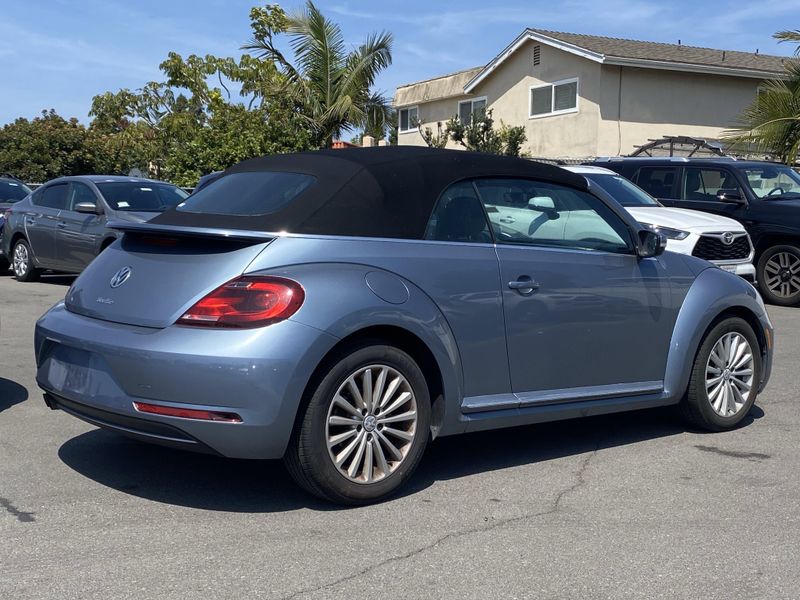 2019 Volkswagen Beetle Convertible 2.0T Final Edition SEImage 3