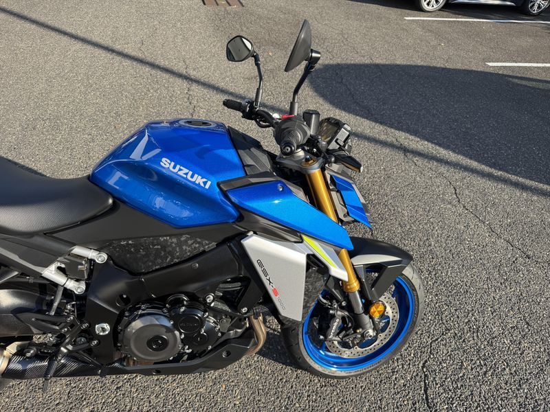 2023 Suzuki GSX - S - 1000 - METALLIC MITRON BLUE