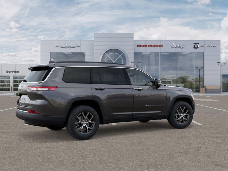 New 2025 Jeep Grand Cherokee L Limited 4x4Image 33