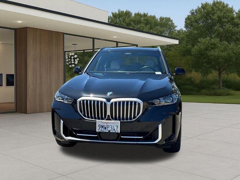 Used 2025 BMW X5 xDrive40iImage 3