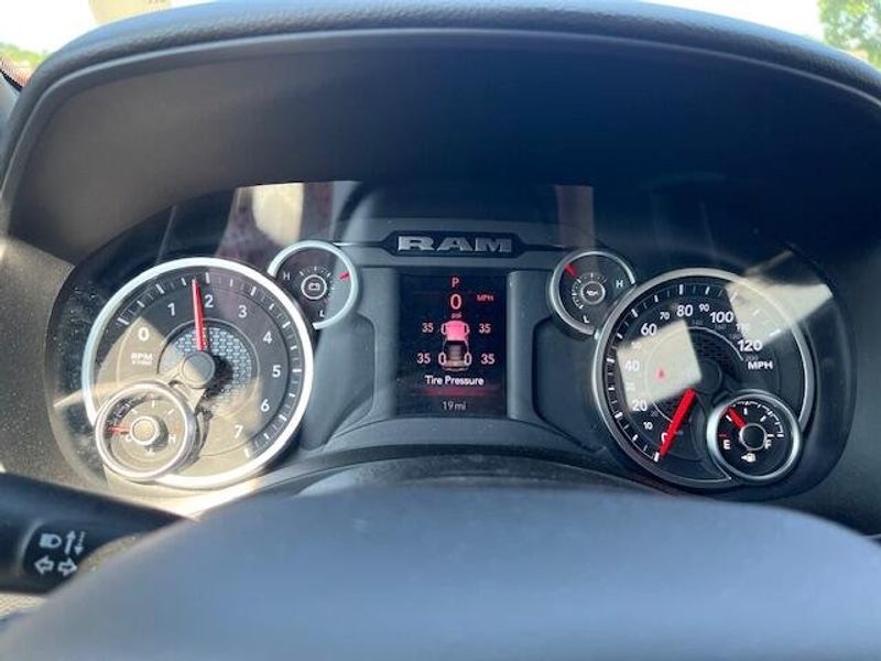 2025 RAM 1500 Big Horn Crew Cab 4x4 5