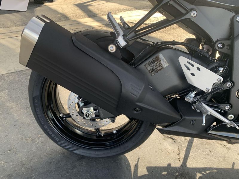 New 2026 Kawasaki NINJA ZX-6R ABS Image 12