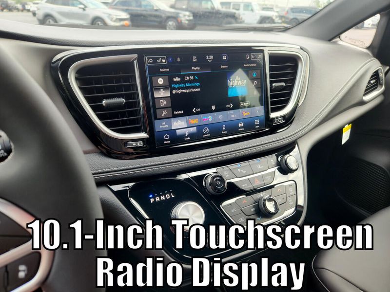 New 2027 Chrysler Pacifica Select