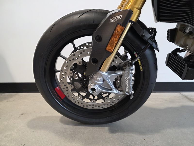 2025 Ducati Hypermotard 950 SP