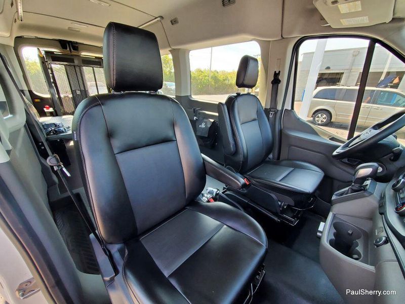 2020 Ford Transit photo 4