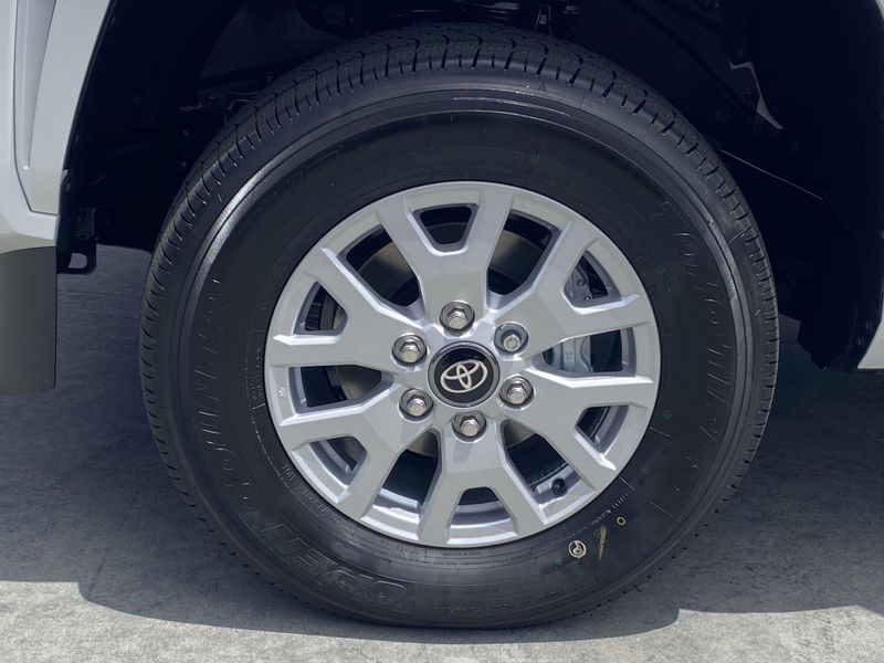 New 2025 Toyota Tacoma SR5Image 8