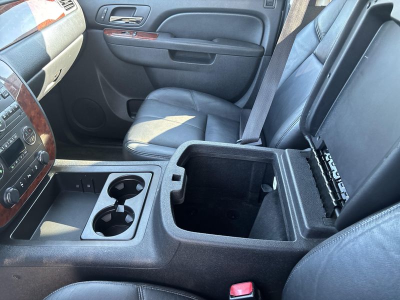 Used 2012 Chevrolet Avalanche 1500 LTImage 23