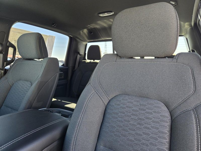 New 2026 RAM 1500 Big Horn Crew Cab 4x4 5'7' Box