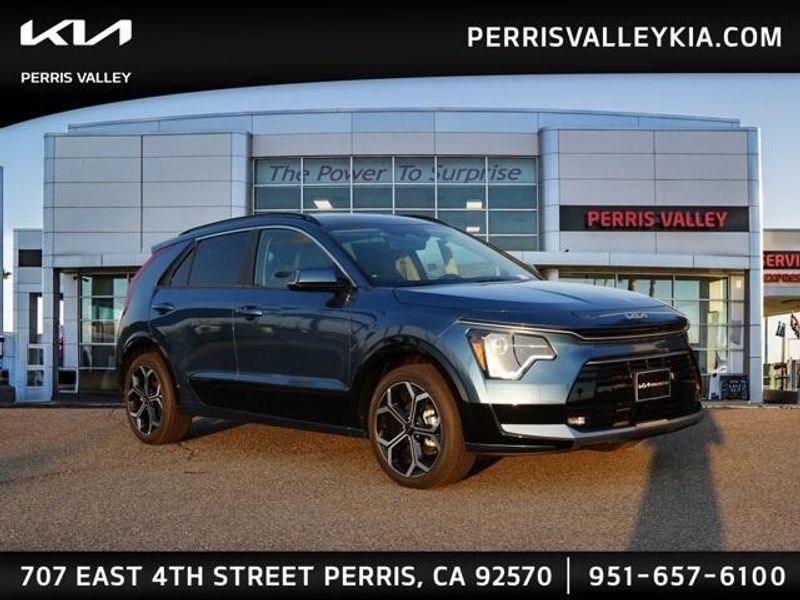 New 2025 Kia Niro EX TouringImage 1