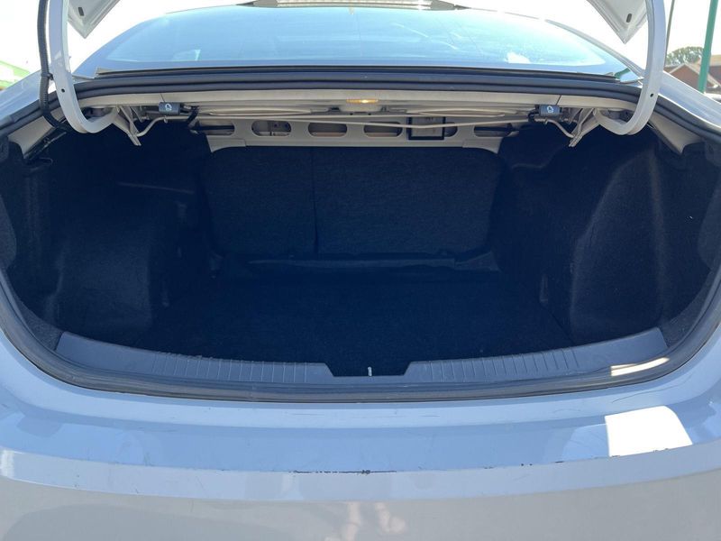 2023 Chevrolet Malibu 1LT photo 28