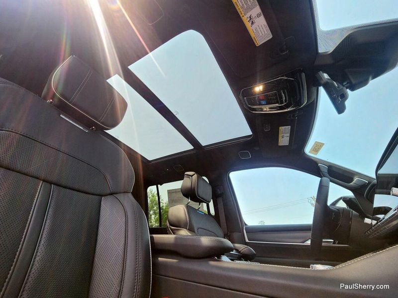 2024 Jeep Grand Grand Wagoneer Wagoneer L Obsidian 4x4Image 46