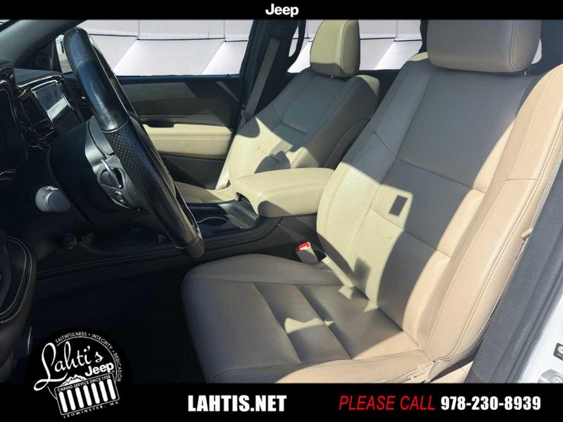 2022 Dodge Durango GT Plus photo 11